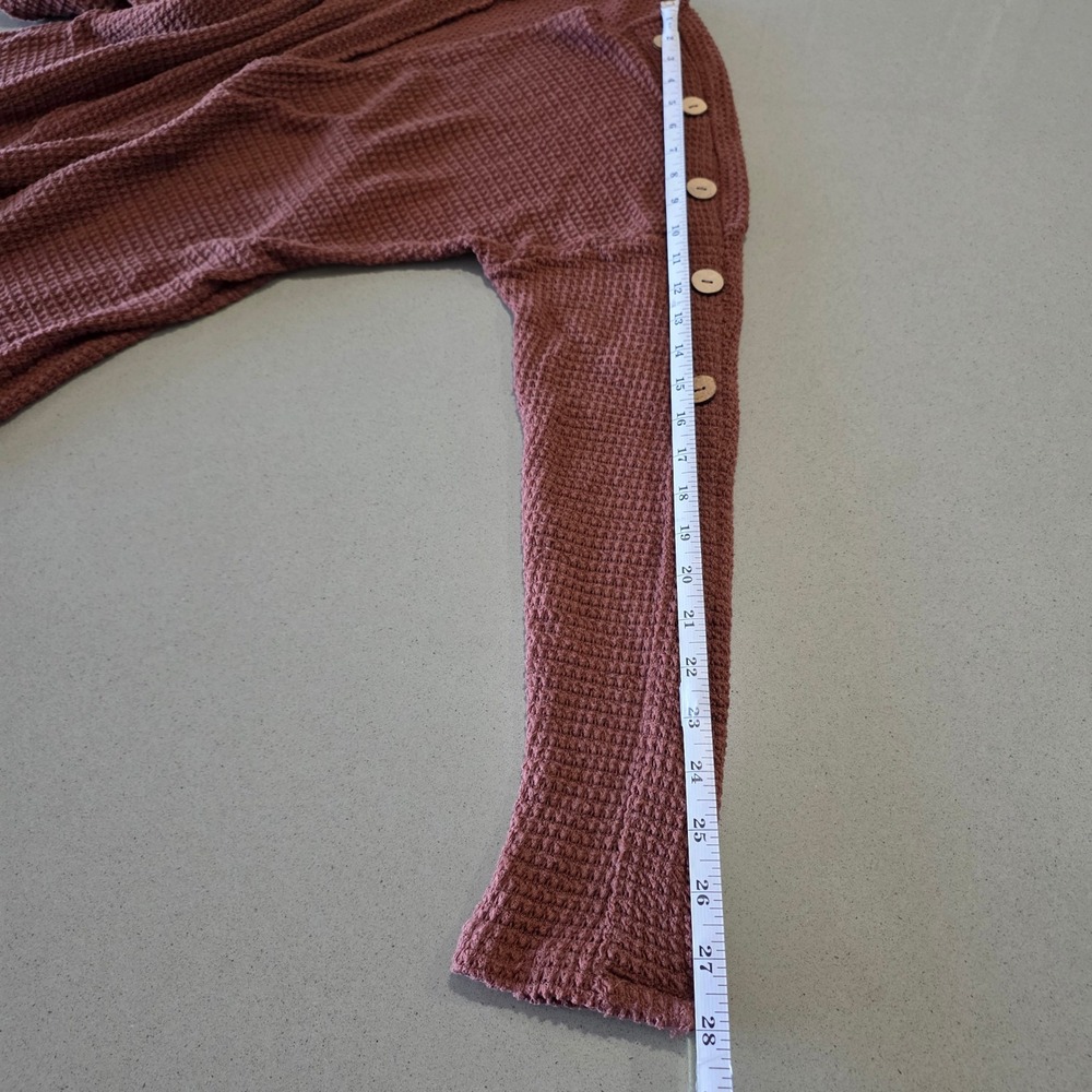 Maurices Womens Mauve Waffle Knit Open Front Cardigan Button Shoulder Detail M - Picture 7 of 10